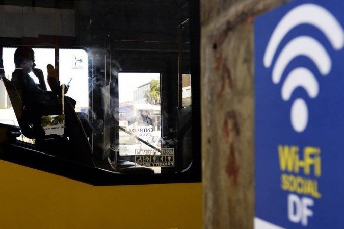 Secretaria de Ciência, Tecnologia e Inovação promete instalar pelo menos 100 novos pontos de Wi-Fi Social em 2021 - (crédito: Agência Brasília/Joel Rodrigues) Secretaria de Ciência, Tecnologia e Inovação promete instalar pelo menos 100 novos pontos de Wi-Fi Social em 2021 - (crédito: Agência Brasília/Joel Rodrigues)