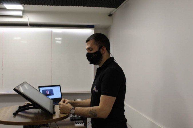 O professor de matem&aacute;tica Elson Rodrigues &eacute; diretor pedag&oacute;gico do Reciclagem Educacional 