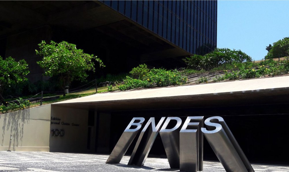 BNDES capta R$ 8,5 bilhões com banco do Brics para projetos verdes