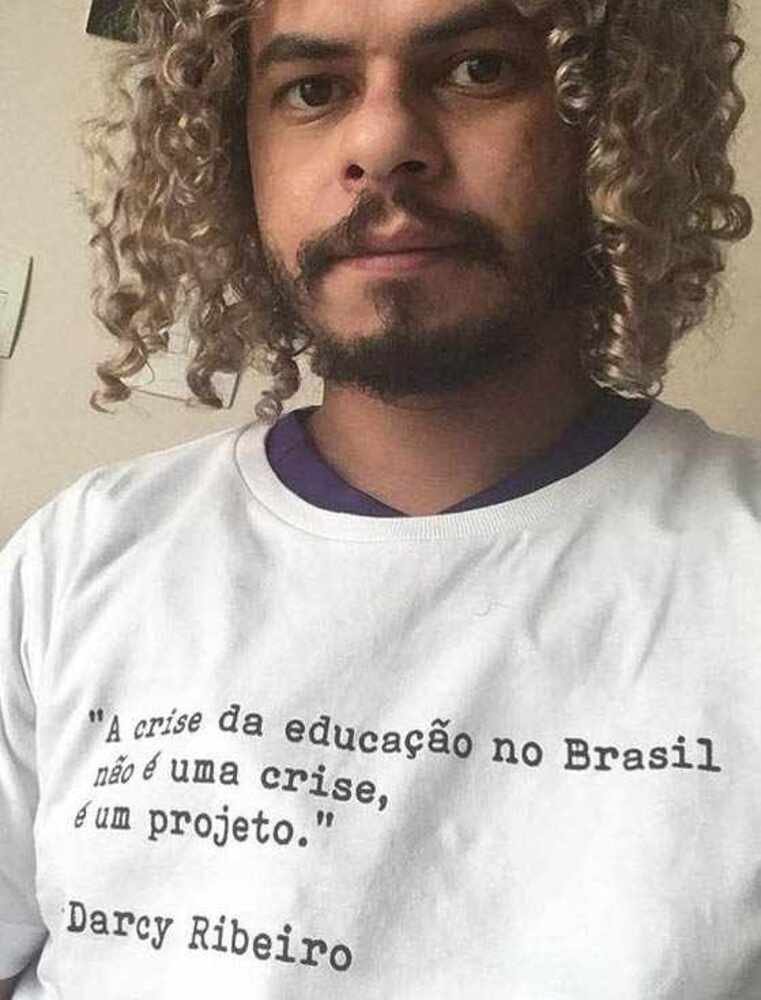 Valter Silva, professor de história, acredita que as escolas não tem estrutura para retomar as aulas presencialmente