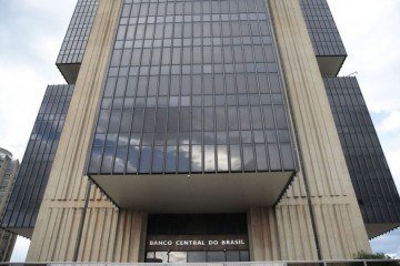 A manutenção da Selic pela quinta vez consecutiva corresponde às expectativas do mercado -  (crédito: Marcello Casal JrAgência Brasil)