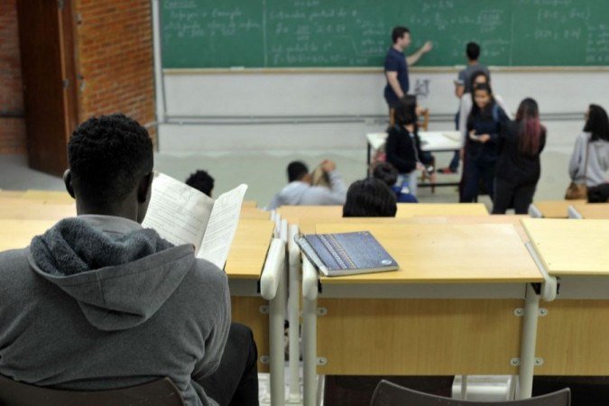 UnB adota sistema de cotas raciais desde 2004: pioneirismo - (crédito: Marcello Casal Jr/Agência Brasil) UnB adota sistema de cotas raciais desde 2004: pioneirismo - (crédito: Marcello Casal Jr/Agência Brasil)