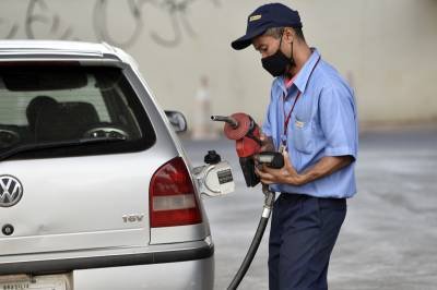 Preços dos combustíveis vêm impactando duramente a inflação, e o brasileiro sente no bolso - (crédito: Minervino Júnior/CB/D.A Press) Preços dos combustíveis vêm impactando duramente a inflação, e o brasileiro sente no bolso - (crédito: Minervino Júnior/CB/D.A Press)