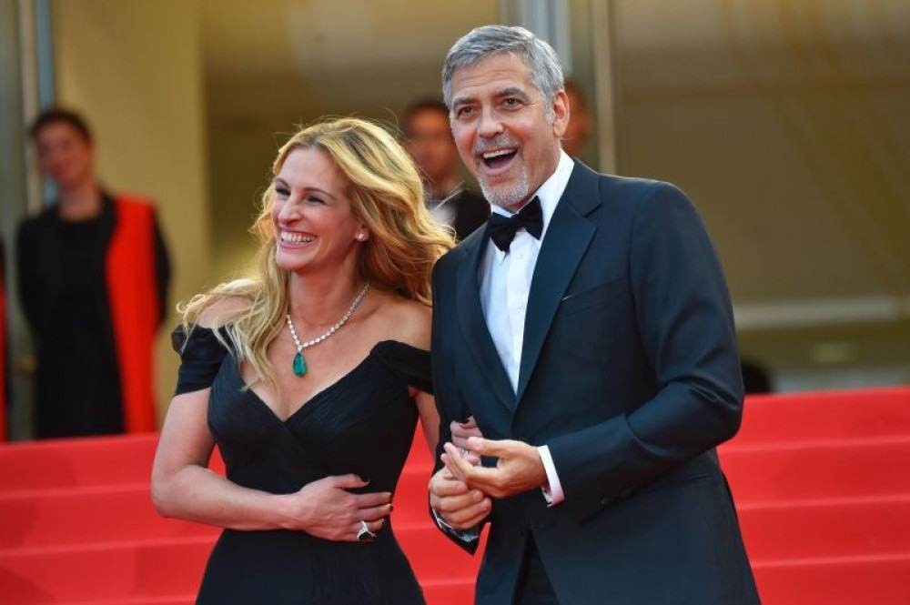 George Clooney e Julia Roberts protagonizarão comédia romântica