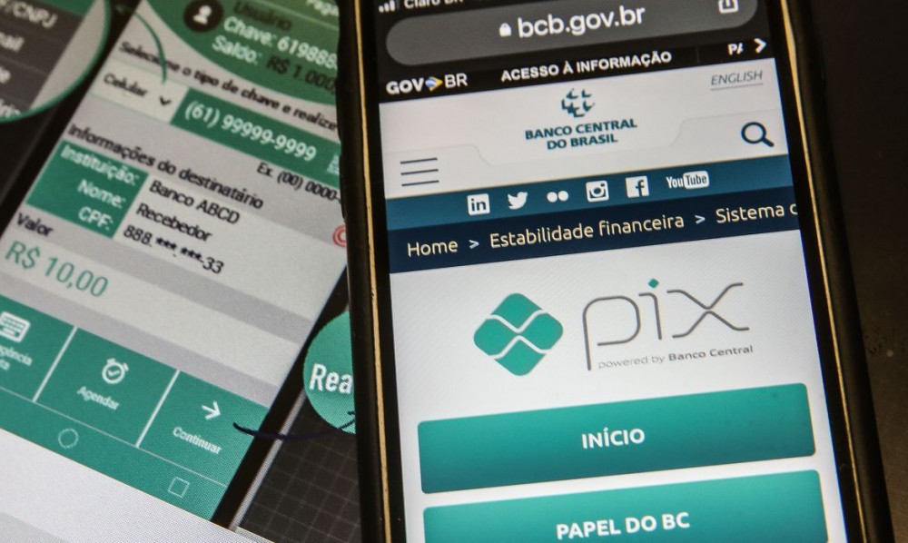 Pix já tem aproximamente 6 milhões de empresas cadastradas, diz diretor do BC