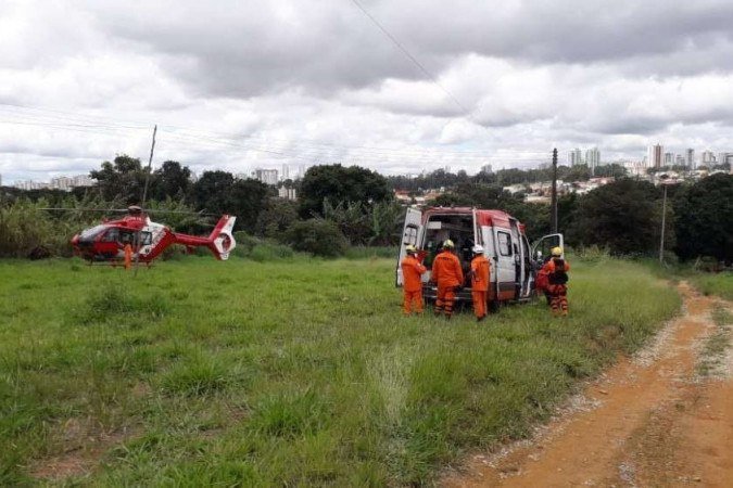Segundo o CBMDF, foram dados os primeiros socorros, mas devido às graves lesões, o suporte avançado de vida - aeronave - do CBMDF e do Serviço de Atendimento Móvel de Urgência (Samu)  foram acionados