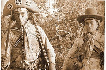 O casal de cangaceiros e outros 11 integrantes do bando foram mortos em 28 de julho de 1938 por forças policiais -  (crédito: Reprodução/Cinemateca)