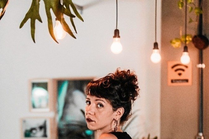 A brasiliense Maíra Valério reúne, em antologia, nuances da masculinidade tóxica do dia a dia