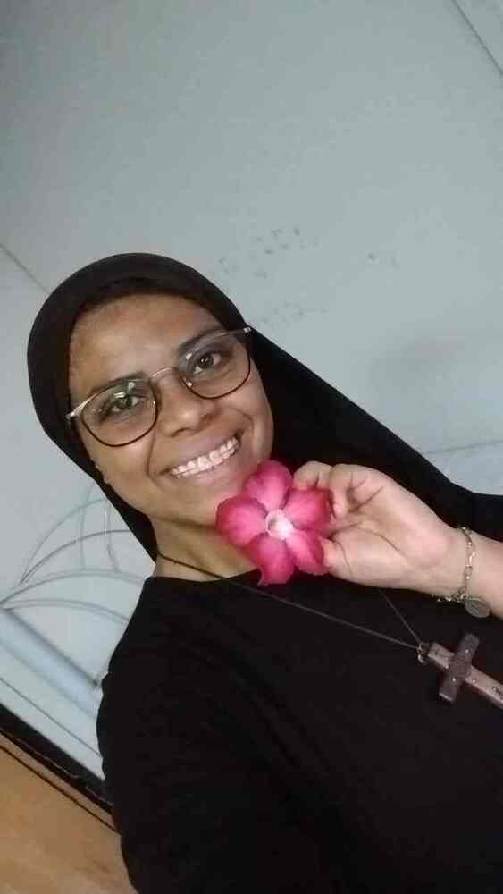 "Tive medo de tomar essa decisão", confessa a irmã Ana Elisa do Amor Crucificado "Tive medo de tomar essa decisão", confessa a irmã Ana Elisa do Amor Crucificado