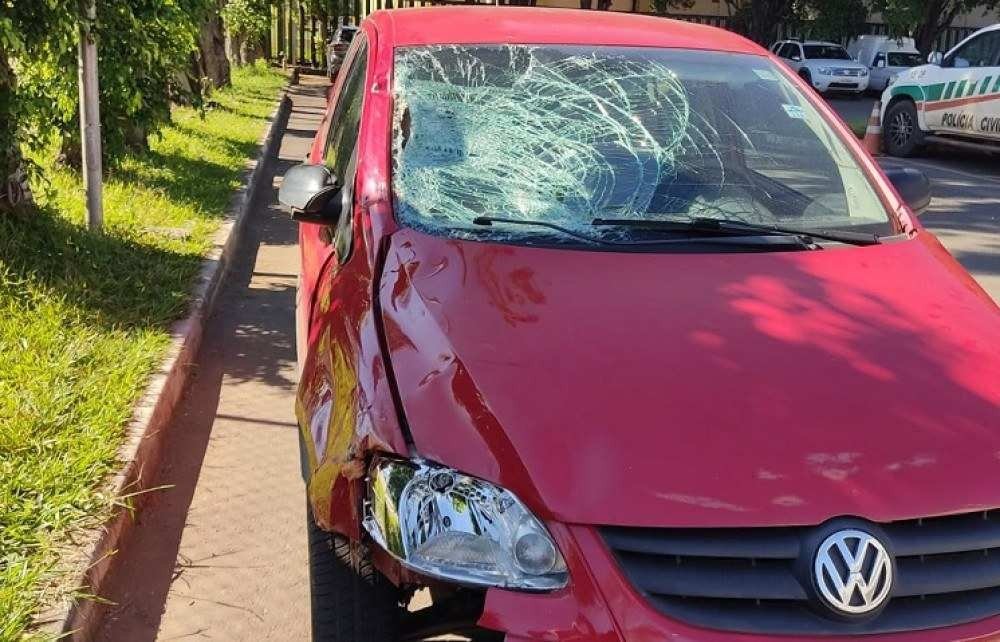 6/3 - Carro envolvido no atropelamento em Ceil&acirc;ndia  