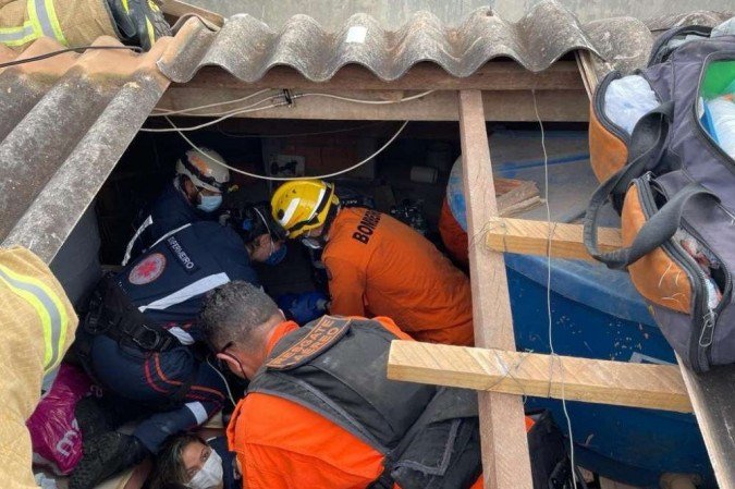 Homem de 35 anos foi para hospital em estado grave - (crédito: CBMDF/Divulgação) Homem de 35 anos foi para hospital em estado grave - (crédito: CBMDF/Divulgação)
