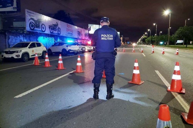 Foram 2.026 casos de embriaguez ao volante e 23 prisões em decorrência do crime - (crédito: Divulgação/ SSP-DF) Foram 2.026 casos de embriaguez ao volante e 23 prisões em decorrência do crime - (crédito: Divulgação/ SSP-DF)