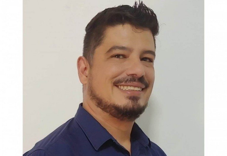 Professor do Cemi do Gama, Ariomar da Luz Nogueira Filho observa pontos em que a Secretaria de Educação deve focar Professor do Cemi do Gama, Ariomar da Luz Nogueira Filho observa pontos em que a Secretaria de Educação deve focar