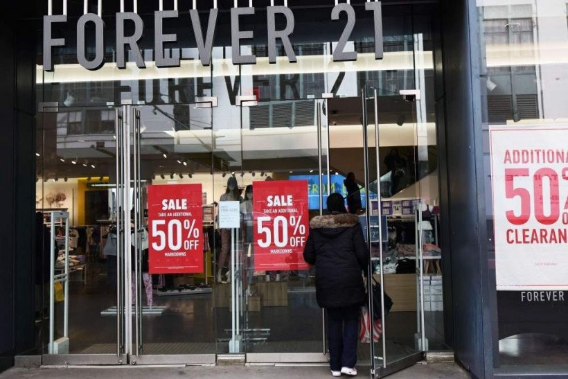 Com dívida bilionária, Forever 21 pede recuperação judicial nos