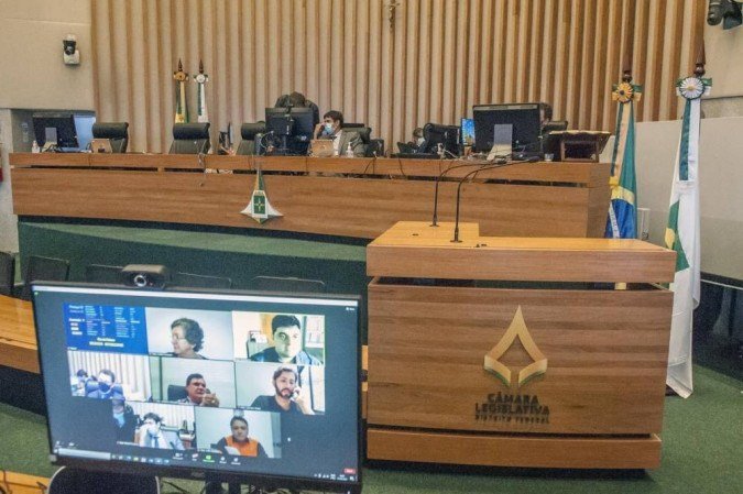 Deputados querem que o governador se comprometa a comprar vacinas para o DF - (crédito: Silvio Abdon/CLDF) Deputados querem que o governador se comprometa a comprar vacinas para o DF - (crédito: Silvio Abdon/CLDF)