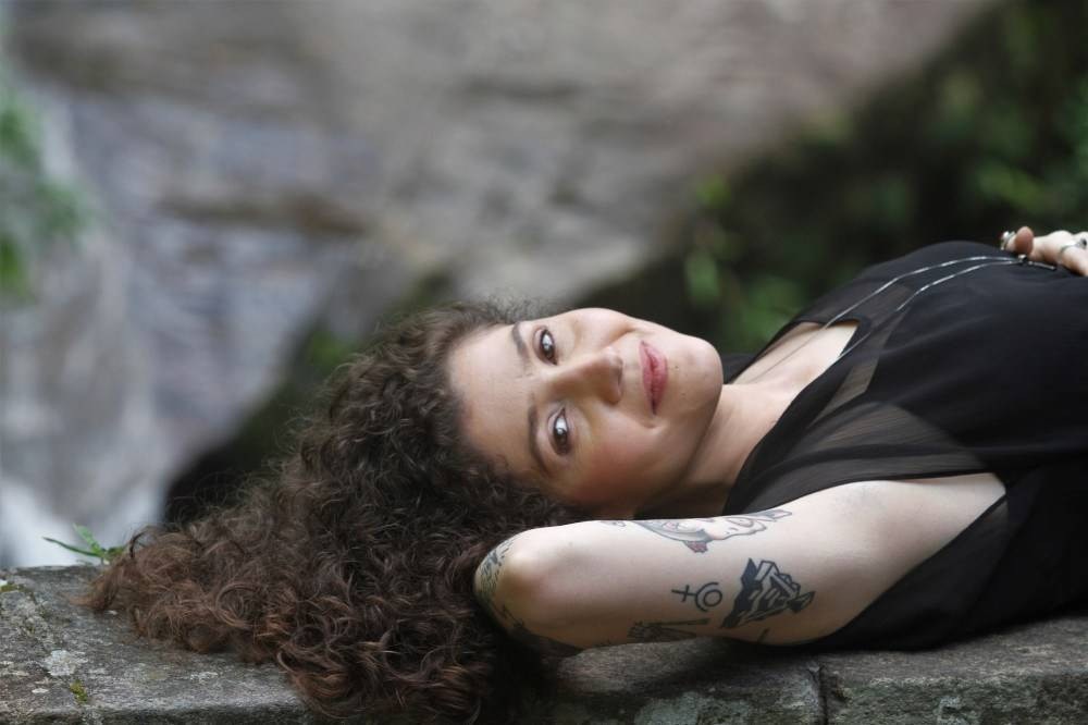 Cantora Cecília Beraba lança segundo álbum dedicado a Jorge Mautner
