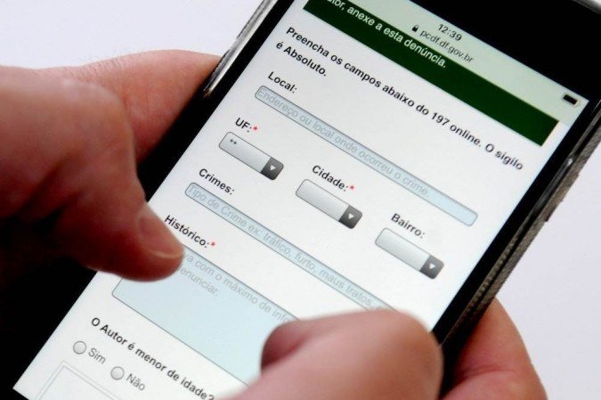 As denúncias podem ser realizadas por telefone ou por canais on-line -  (crédito: Paulo H. Carvalho/Agência Brasília)