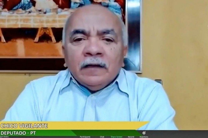 Para Chico Vigilante, é lamentável ter que discutir lei para permitir uso de banheiro a garis -  (crédito: Créditos da foto: Divulgação/TV Web CLDF)