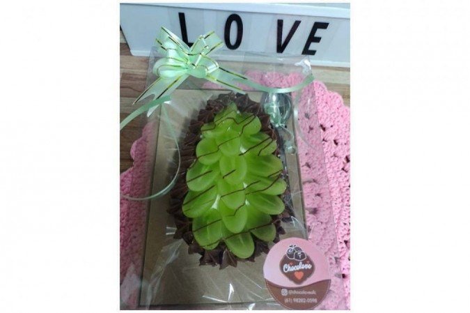 Ovos especiais com Ninho, Nutella e uva, da Chocolove. 