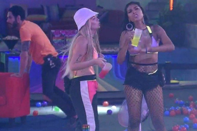 Viih Tube e Pocah curtem a festa de Gilberto no BBB21 -  (crédito: GShow/ Reprodução)