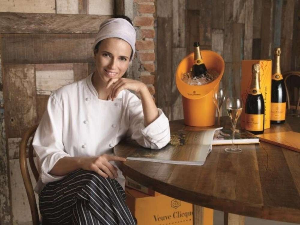 Helena Rizzo assume o lugar de Paola Carosella no MasterChef Brasil