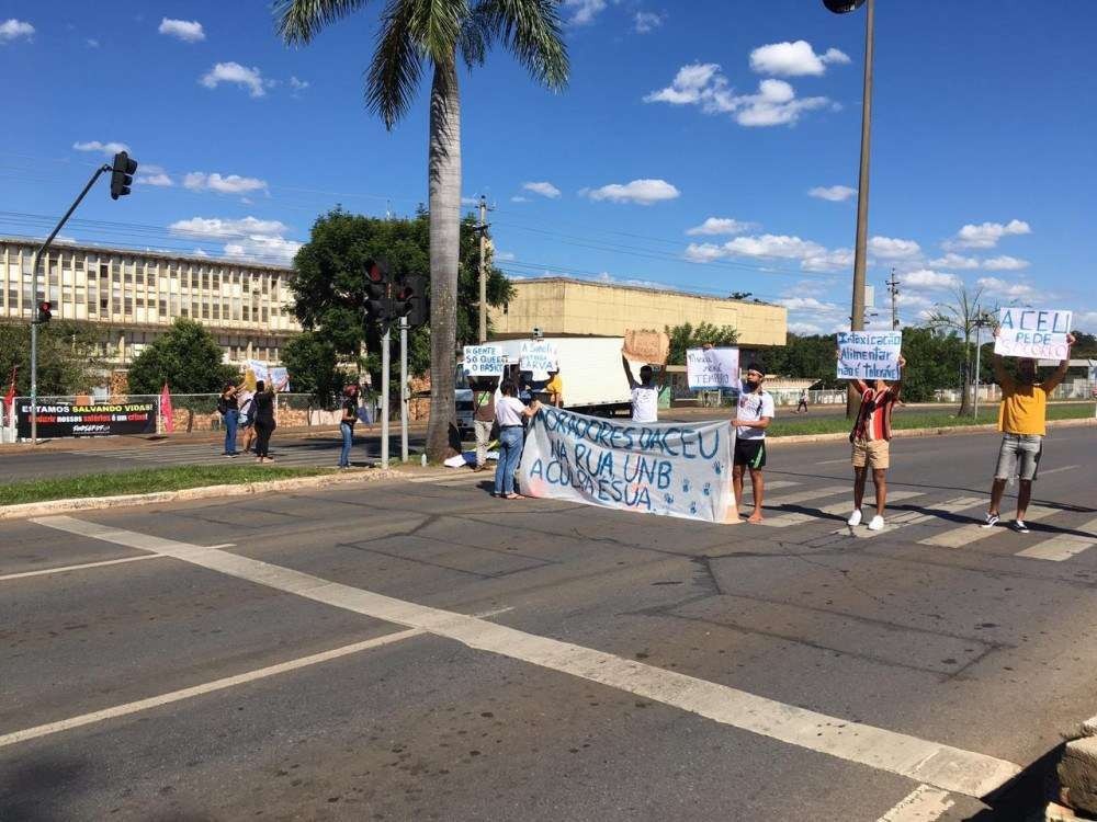 UnB: Moradores da CEU fazem protestos contra alimentação estragada