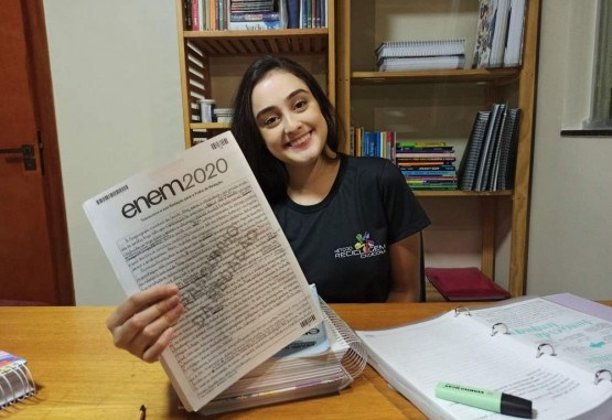 Estudante de Maceió tira nota mil na redação do Enem: 'Foi um ano