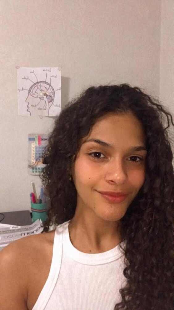 Janina Martins Costa prestou o Enem pela segunda vez e afirma que a pandemia afetou o desempenho dela Janina Martins Costa prestou o Enem pela segunda vez e afirma que a pandemia afetou o desempenho dela