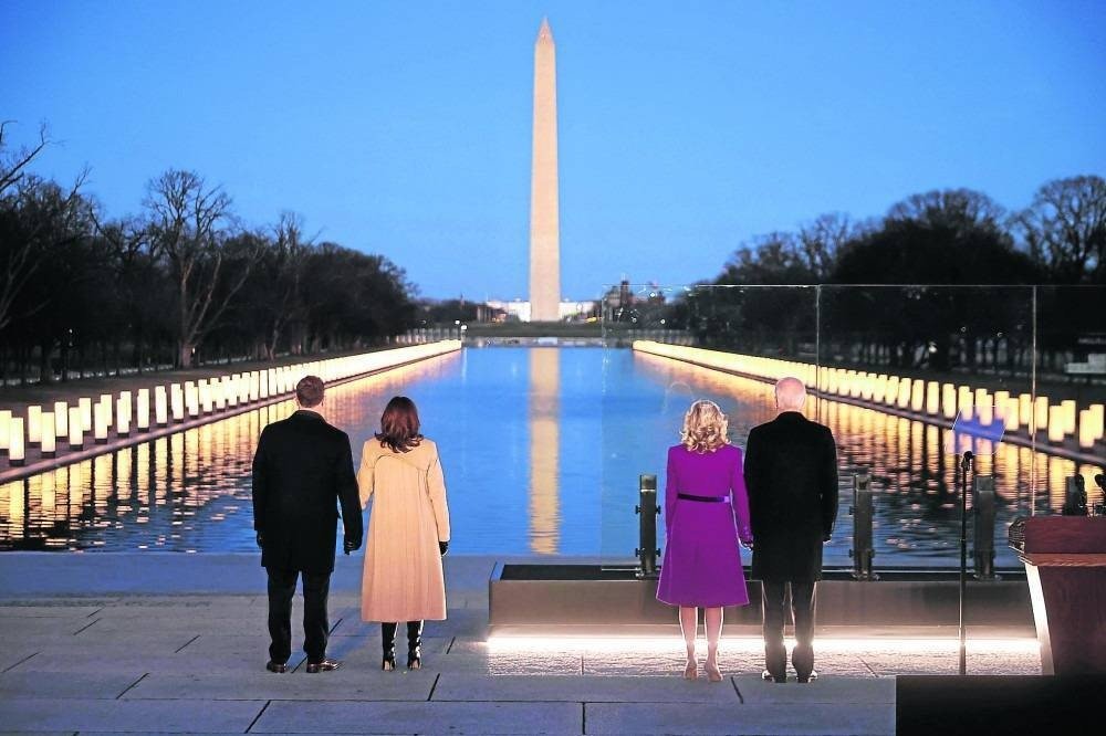 Livros traçam a trajetória política de Joe Biden e Kamala Harris