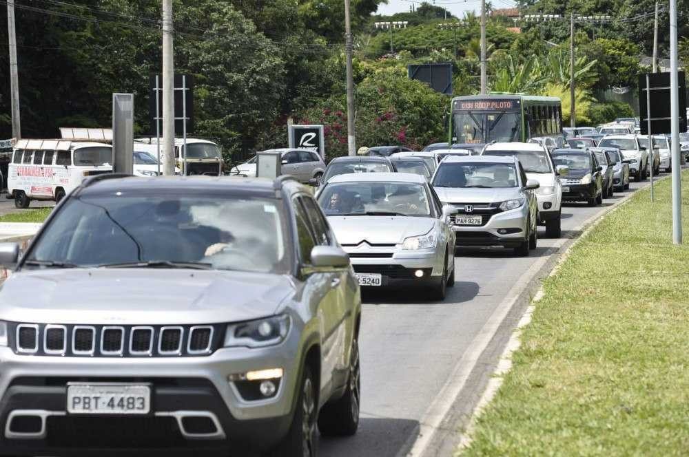 Venda de carros seminovos tem crescimento de 368,3% no DF