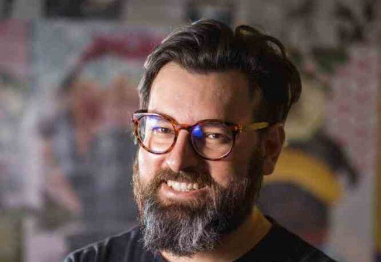 Rodrigo Retka propôs a integração dos alunos de diferentes unidades da escola Pensi por meio de mensagens para trabalhar o uso saudável da internet. Rodrigo Retka propôs a integração dos alunos de diferentes unidades da escola Pensi por meio de mensagens para trabalhar o uso saudável da internet.