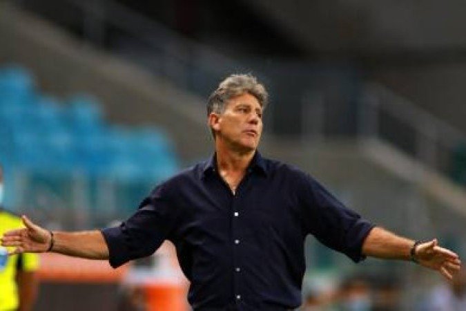 Viagem ao Rio fez o treinador faltar entrevista coletiva; presidente do clube diz que ação do técnico foi Viagem ao Rio fez o treinador faltar entrevista coletiva; presidente do clube diz que ação do técnico foi