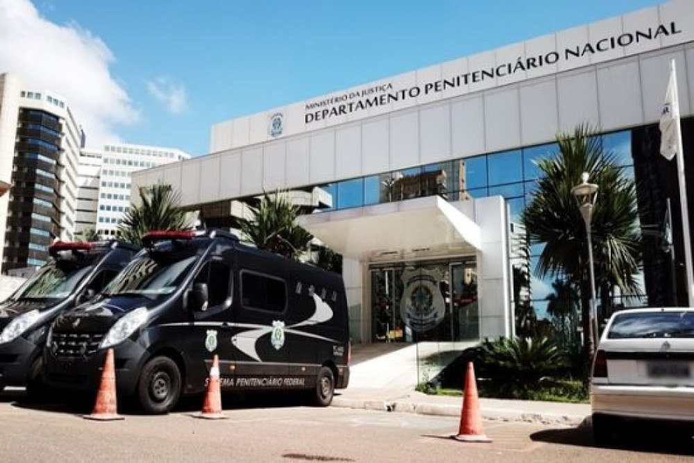 Inimigos de Marcola planejaram explodir prédio do Depen em Brasília; entenda