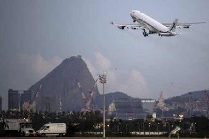 Aeroporto do Galeão, no Rio de Janeiro - (crédito: MAURO PIMENTEL) Aeroporto do Galeão, no Rio de Janeiro - (crédito: MAURO PIMENTEL)