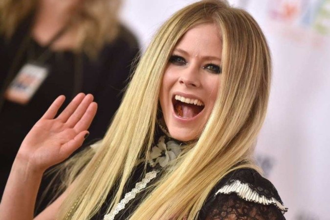 Música De Avril Lavigne Composta Há 20 Anos Sk8r Boi Vai Virar Filme