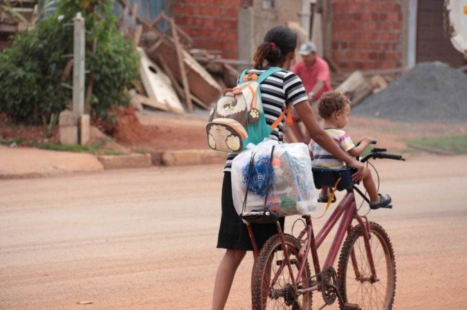 Em um ano de pandemia, a LBV dooou mais de três milhões de quilos de alimentos, kits de limpeza e material pedagógico - (crédito: LBV/Divulgação) Em um ano de pandemia, a LBV dooou mais de três milhões de quilos de alimentos, kits de limpeza e material pedagógico - (crédito: LBV/Divulgação)