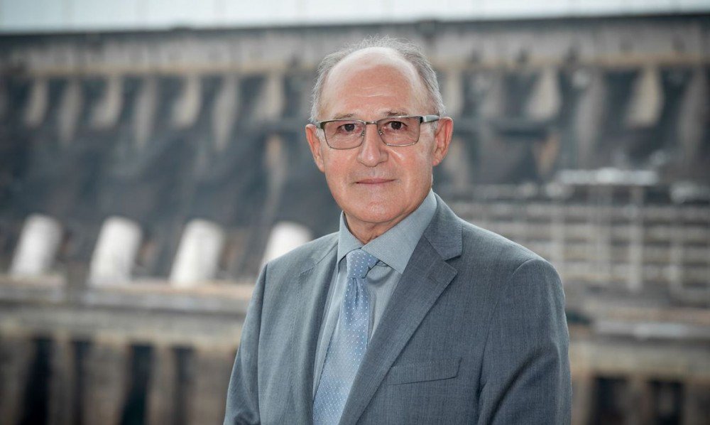 Novo diretor-geral de Itaipu toma posse em Foz do Iguaçu