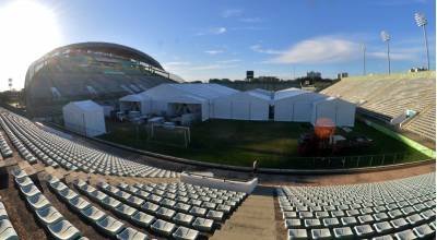 09/04/2021 Crédito: Ed Alves/CB/D.A Press. Brasil. Brasilia - DF. Cidades. Hospital de Campanha no Estadio Bezerrao no Gama - DF.