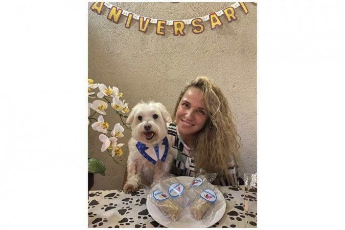 Patricia Petri perdeu Olly para um tumor maligno: dez anos de convivência intensa e cheia de amor - (crédito: Arquivo pessoal) Patricia Petri perdeu Olly para um tumor maligno: dez anos de convivência intensa e cheia de amor - (crédito: Arquivo pessoal)