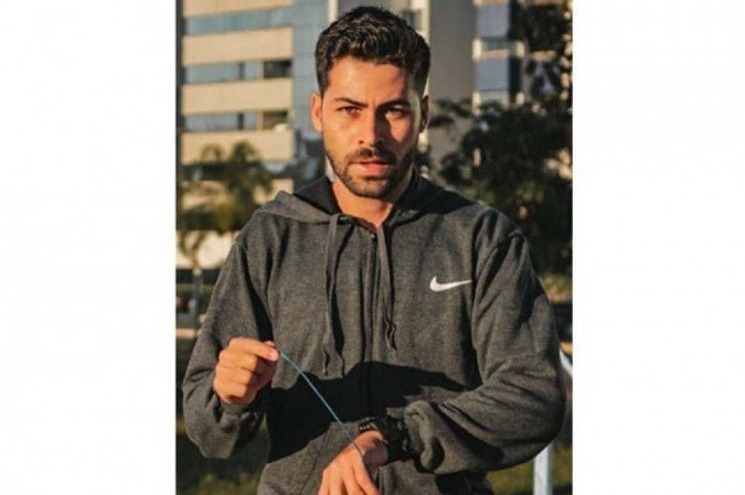 "O ideal &eacute; que n&atilde;o se fa&ccedil;a exerc&iacute;cios sem acompanhamento, principalmente se voc&ecirc; n&atilde;o costuma praticar. Nesse caso, o mais indicado &eacute; uma caminhada acelerada ou uma corridinha de 30 a 40 minutos, de duas a tr&ecirc;s vezes por semana" Jo&atilde;o Alfredo Barreto Ferreira, educador f&iacute;sico pelo Centro Universit&aacute;rio do Distrito Federal (UDF)