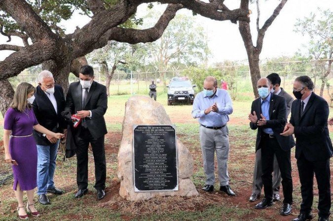O prédio será erguido no mesmo local em que fica hoje o complexo da Polícia Civil -  (crédito: Renato Alves/Agência Brasília)