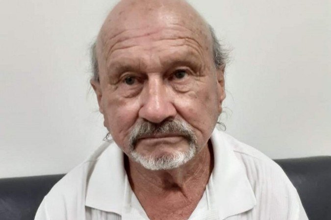 Polícia divulgou imagem do acusado após prendê-lo, nesta quarta-feira (14/4), em Águas Lindas (GO) -  (crédito: Divulgação - PCDF)