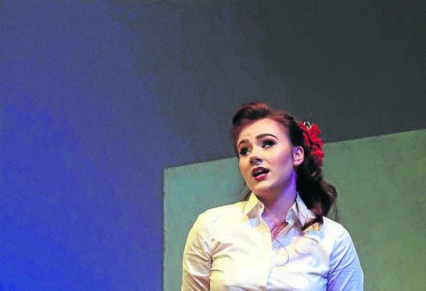 Manuela Korossy, 19 anos, foi admitida na Julliard School, uma das mais importantes escolas de música do mundo