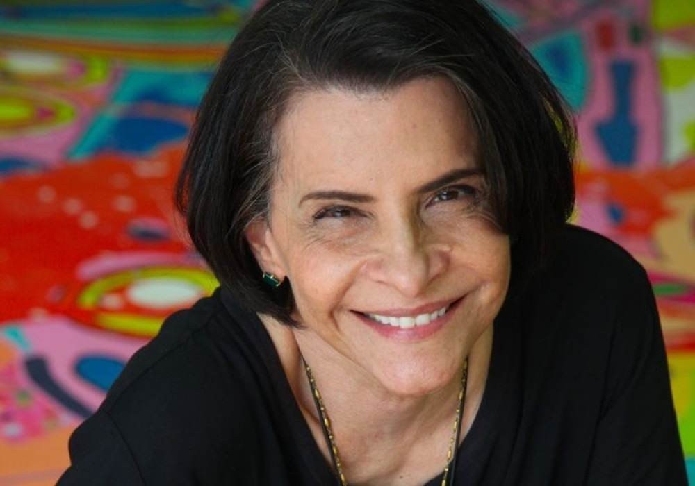 Cantora Marina Lima.