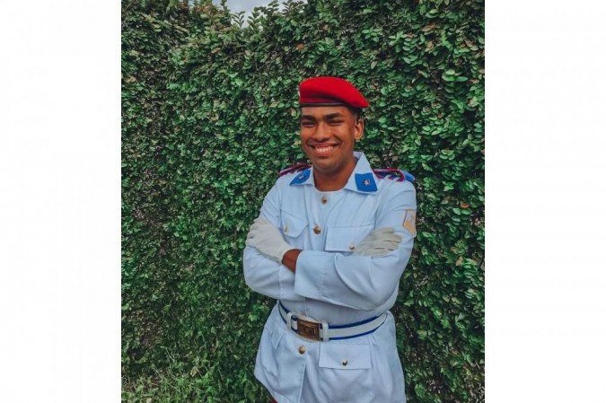 O aluno foi o primeiro estudante surdo do Colégio Militar e sempre buscou se fortalecer nas dificuldades 