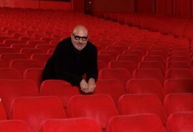 Diretor Gianfranco Rosi, candidato ao Oscar, fala do novo filme