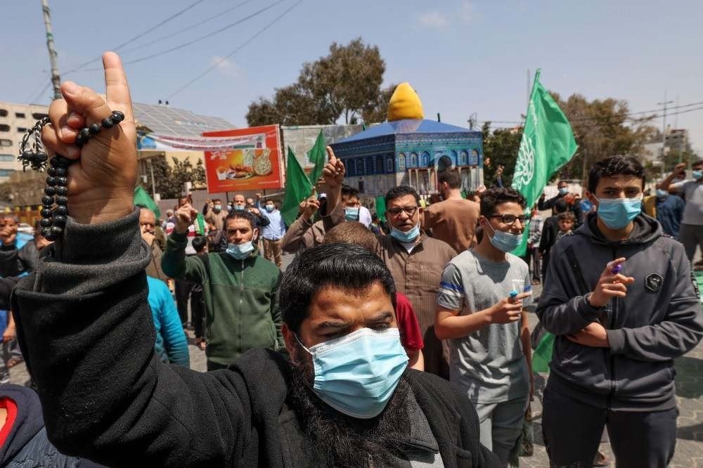 Mais de 100 feridos em distúrbios extremistas noturnos em Jerusalém