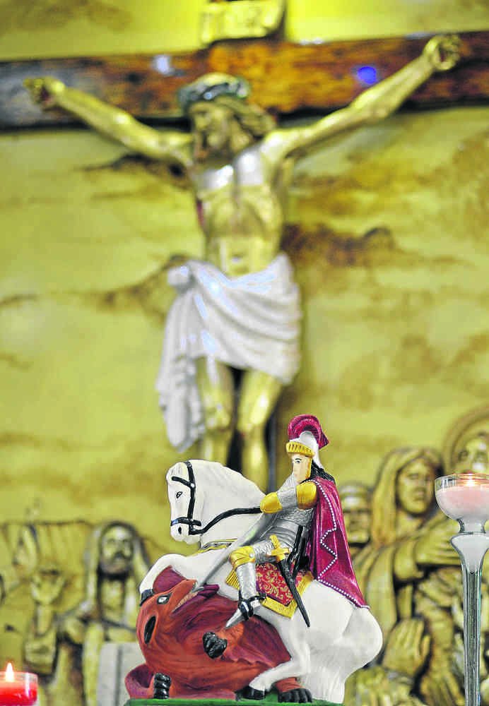 São Jorge: Igreja em Taguatinga faz celebração adaptada à pandemia 