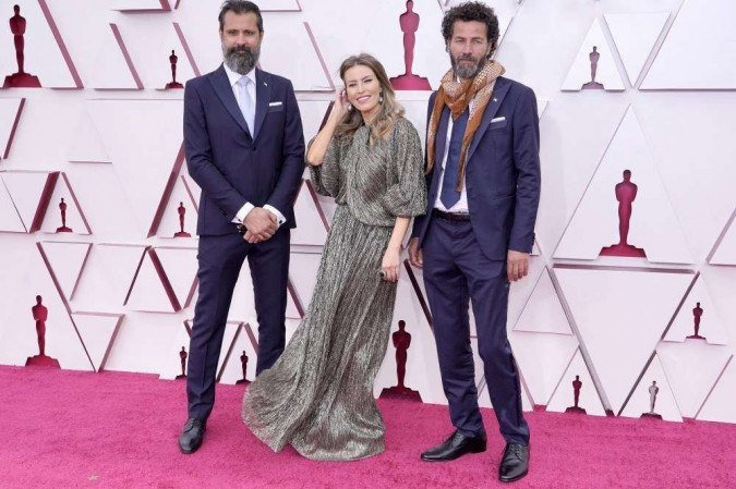 O produtor Ossama Bawardi, o cineasta britânico-palestino Farah Nabulsi e o ator palestino Saleh Bakri