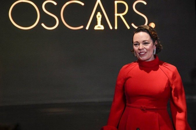 Olivia Colman assiste a uma exibição do Oscar 2021
